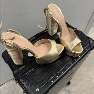 Rachel Zoe Metallic Gold Platform Block Heel Sandals